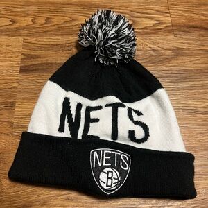 Black and White NBA Brooklyn Nets Pom Beanie